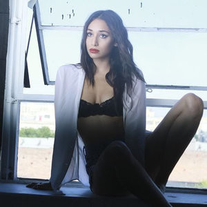 Meaghan Rath Naked Celebrity sexy 008 