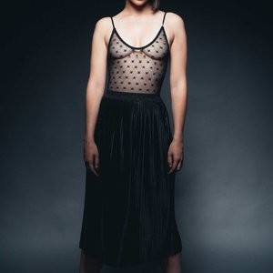 Mellisa Clarke Hot Naked Celeb sexy 002 