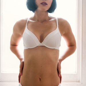 Mellisa Clarke Nude Celebrity Picture sexy 002 