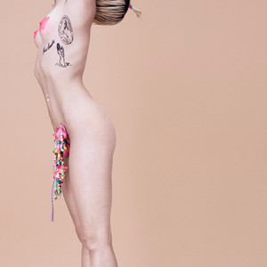 Miley Cyrus Celeb Nude sexy 001 