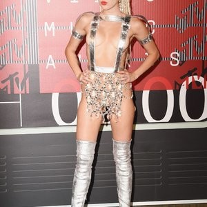 Miley Cyrus Free Nude Celeb sexy 073 