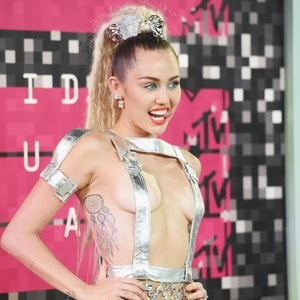 Miley Cyrus Free Nude Celeb sexy 080 