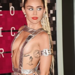 Miley Cyrus Free Nude Celeb sexy 147 