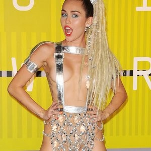 Miley Cyrus Famous Nude sexy 178 