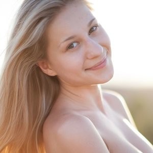 Darina Litvinova Famous Nude sexy 007 
