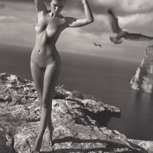 Maryna Linchuk Real Celebrity Nude sexy 003 