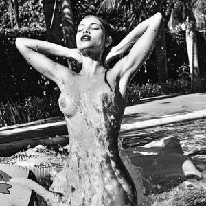 Yara Khmidan Newest Celebrity Nude sexy 003 