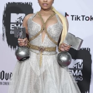 Nicki Minaj Celebs Naked sexy 002 