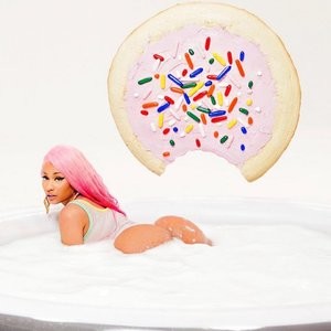 Nicki Minaj Nude Celeb sexy 002 
