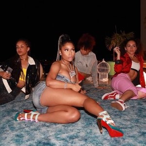 Nicki Minaj Naked Celebrity Pic sexy 005 