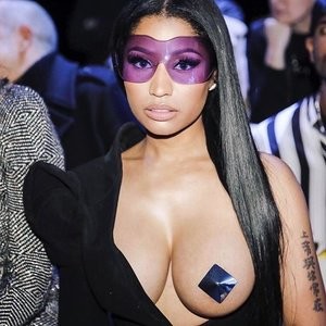 Nicki Minaj Real Celebrity Nude sexy 002 