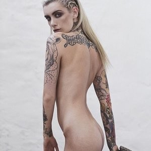Valentina Belleza Hot Naked Celeb sexy 002 