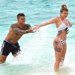 Olivia Buckland Nude Celebrity Picture sexy 006 