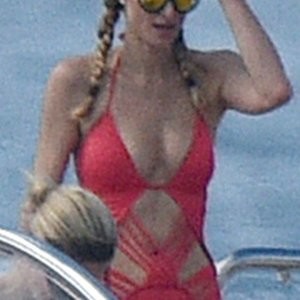 Paris Hilton Celebrity Leaked Nude Photo sexy 002 