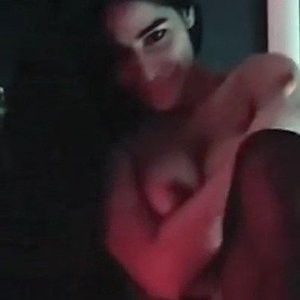 Poonam Pandey Nude Celeb Pic sexy 002 