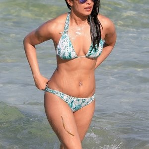 Priyanka Chopra Best Celebrity Nude sexy 005 