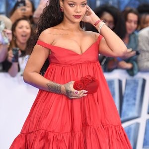 Rihanna Free nude Celebrity sexy 021 