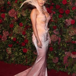 Rita Ora Naked Celebrity Pic sexy 021 