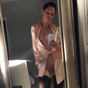 Rose McGowan Nude Celeb sexy 016 