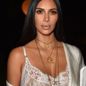 Kim Kardashian Celeb Nude sexy 004 