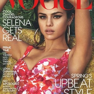 Selena Gomez Celebrity Nude Pic sexy 012 