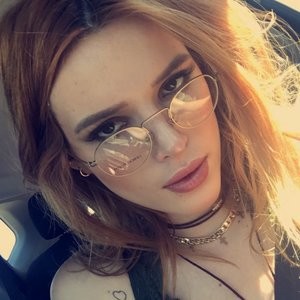 Bella Thorne Naked celebrity picture sexy 002 