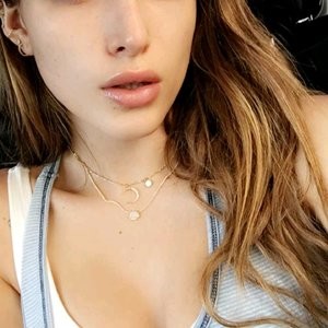 Bella Thorne Celebrity Leaked Nude Photo sexy 003 