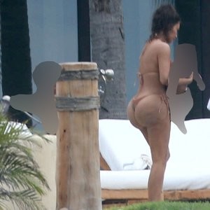 Kim Kardashian Celebrity Leaked Nude Photo sexy 005 