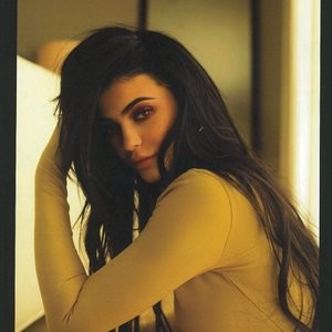 Kylie Jenner Free Nude Celeb sexy 002 