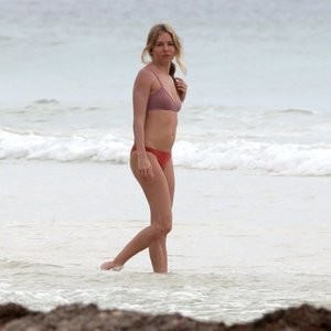 Sienna Miller Free nude Celebrity sexy 002 