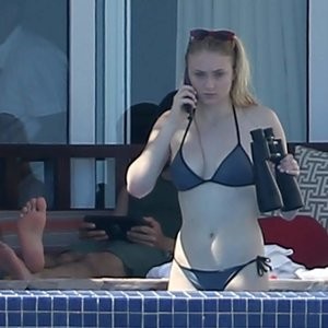 Sophie Turner Celeb Nude sexy 026 