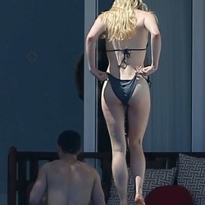 Sophie Turner Nude Celeb sexy 027 