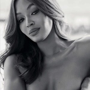 Naomi Campbell Celebrity Nude Pic sexy 005 