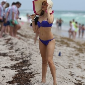 Xenia Tchoumitcheva Looks Tasty In Blue Bikini – Celeb Nudes