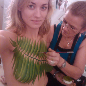 Yvonne Strahovski Celebrity Nude Pic sexy 048 