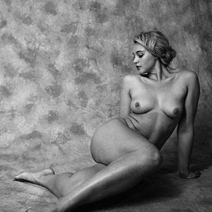 Iskra Lawrence Topless